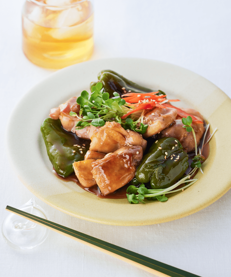 ヘタ・種までおいしい旨み仕立て 丸ごとピーマンと鶏肉の照り焼き