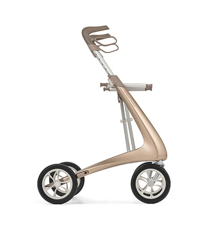 バイエーカー カーボン・ウルトラライト真横から見たデザイン